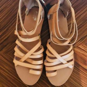 Camel Tan sandals NEW Size 9.5